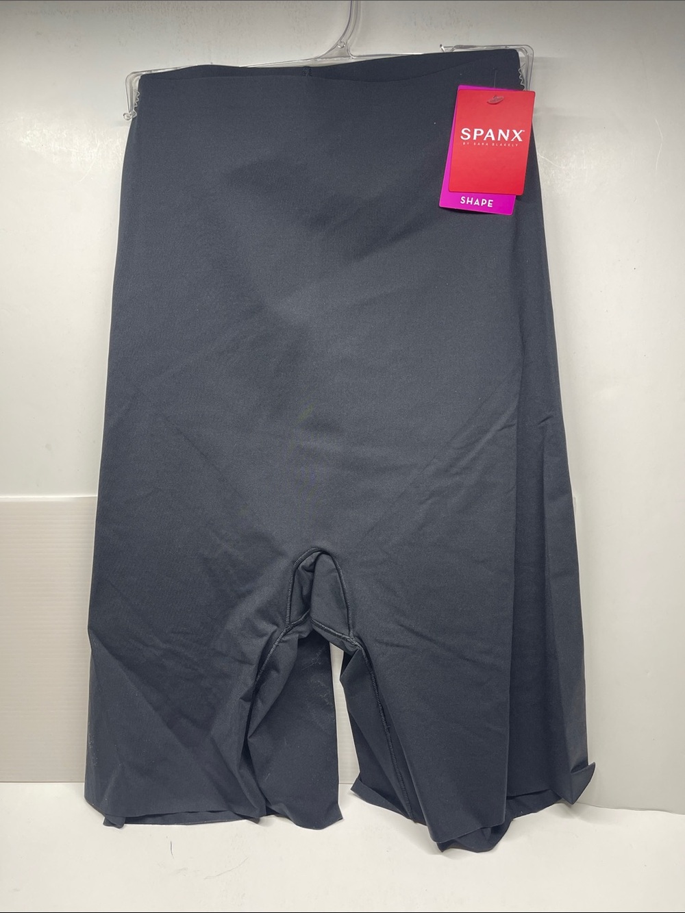 NWT SPANX High-Waisted Mid-Thigh Shaping Shorts in black